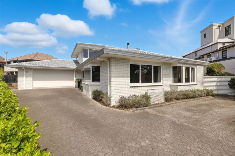Photo of property in 446 Oceanbeach Road, Mount Maunganui, 3116