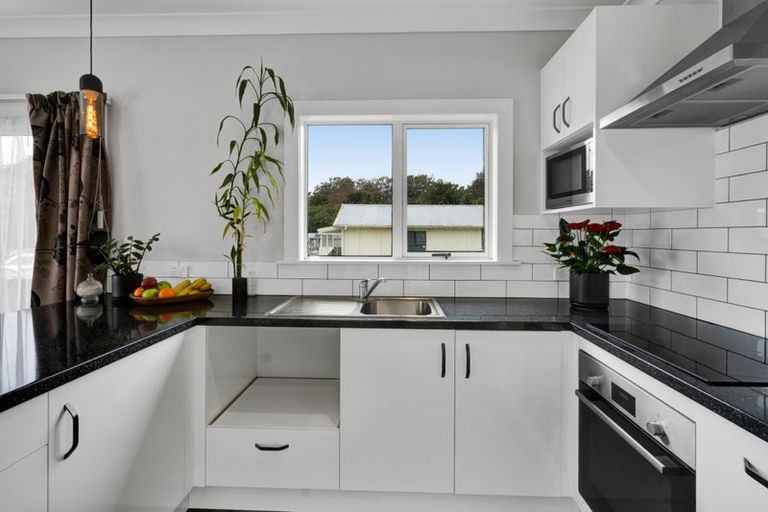 Photo of property in 6 Whitcombe Terrace, Midhirst, Stratford, 4394