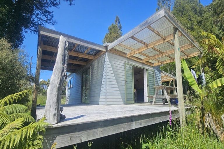 Photo of property in 4 Nikau Heights, Little Wanganui, Karamea, 7893