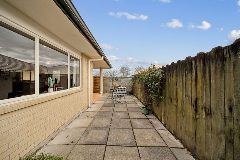 Photo of property in 57 Carisbrook Crescent, Papakura, 2110