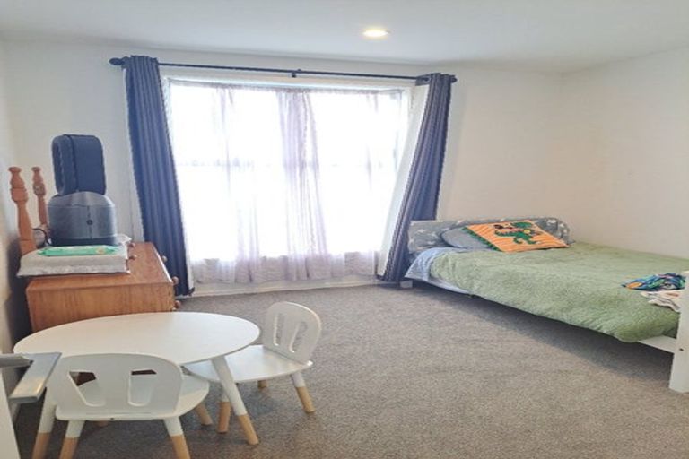 Photo of property in 28 Fort Lincoln Loop, Karaka, Papakura, 2113