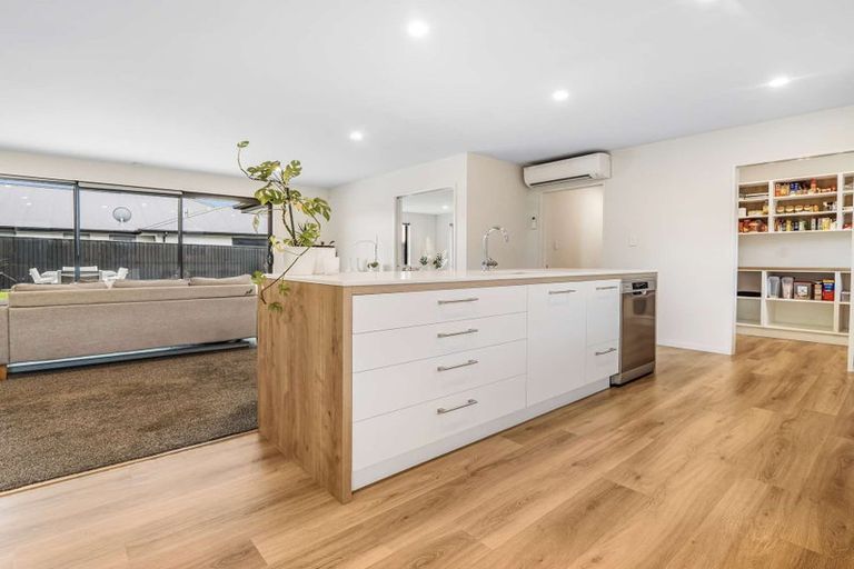 Photo of property in 10 Spirit Terrace, Rolleston, 7615