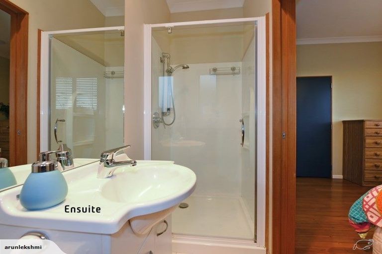 Photo of property in 54 Athlone Crescent, Avalon, Lower Hutt, 5011