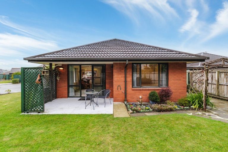 Photo of property in 17m Matawai Close, Rangiora, 7400