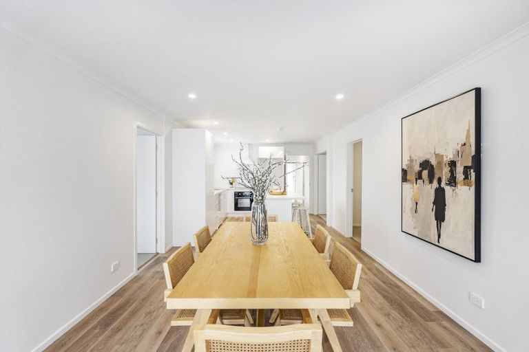 Photo of property in 44 Egmont Road, Waiwhakaiho, New Plymouth, 4312