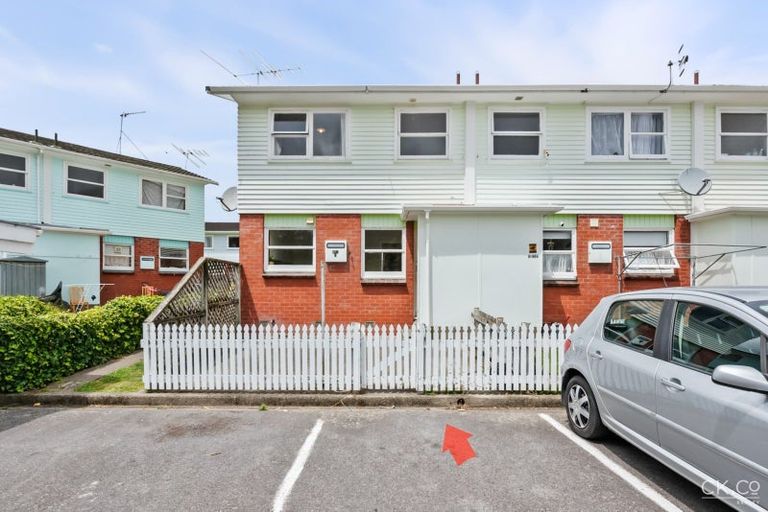 Photo of property in Oberon Flats, 48a Merton Street, Trentham, Upper Hutt, 5018