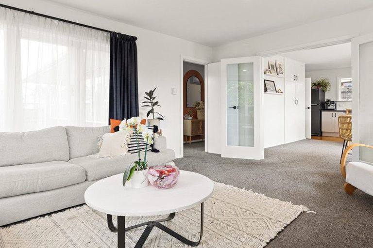 Photo of property in 247 Grahams Road, Bishopdale, Christchurch, 8053