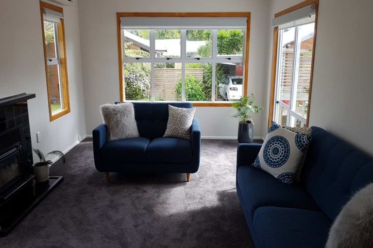 Photo of property in 76 Glen Road, Ranui, Auckland, 0612