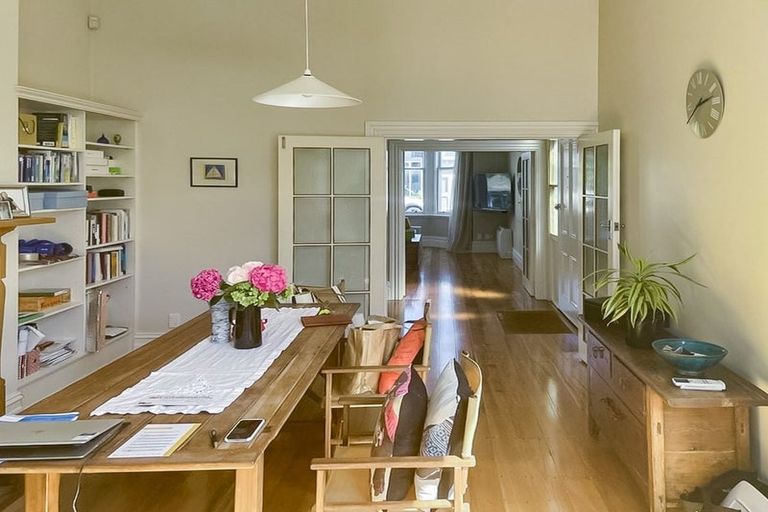 Photo of property in 15 Elizabeth Street, Mount Victoria, Wellington, 6011