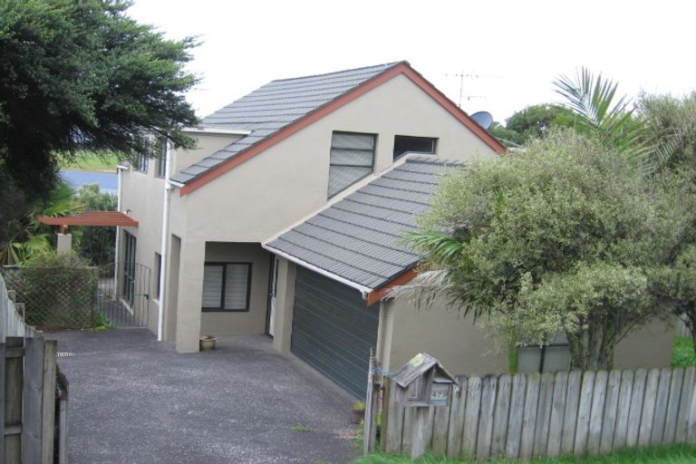 Photo of property in 479 Don Buck Road, Massey, Auckland, 0614