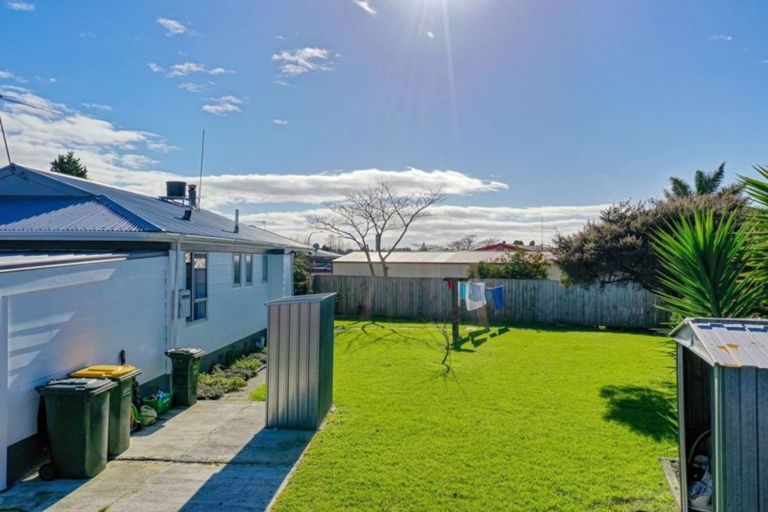 Photo of property in 5 Wikepa Place, Whakatane, 3120