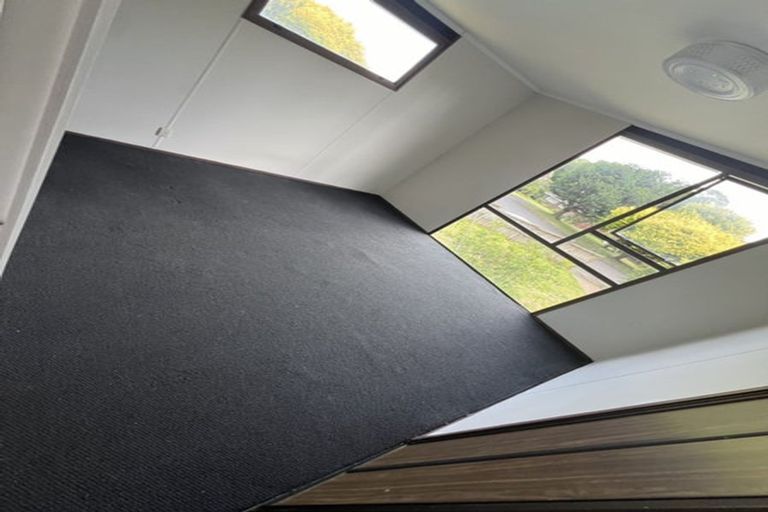 Photo of property in 16 Chrisarda Place, Red Hill, Papakura, 2110