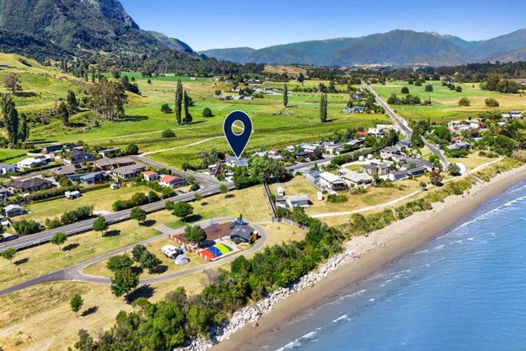 Photo of property in 760 Abel Tasman Drive, Pohara, Takaka, 7183