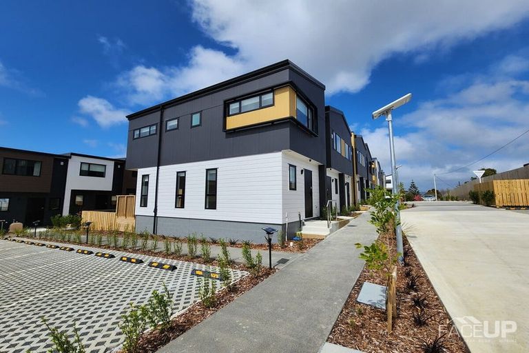 Photo of property in 15/241 Don Buck Road, Massey, Auckland, 0614