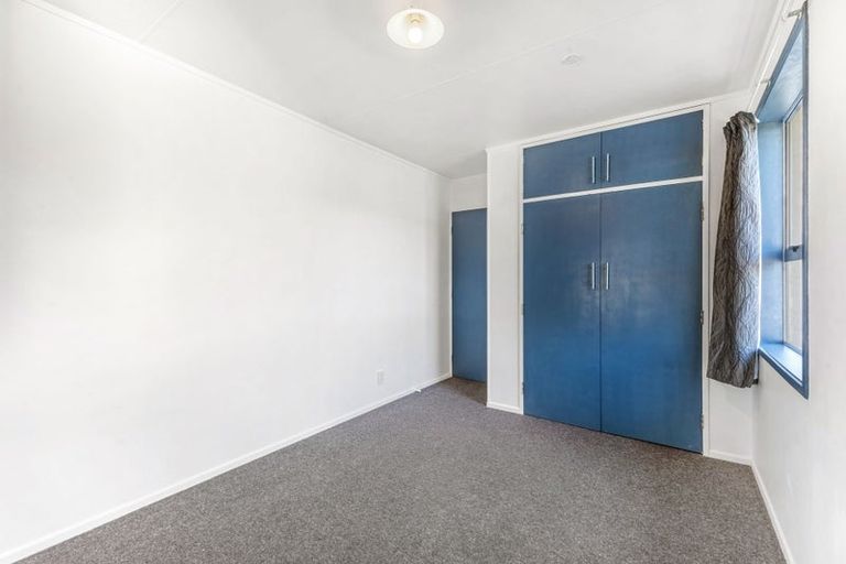 Photo of property in 35 Camellia Avenue, Bell Block, New Plymouth, 4312