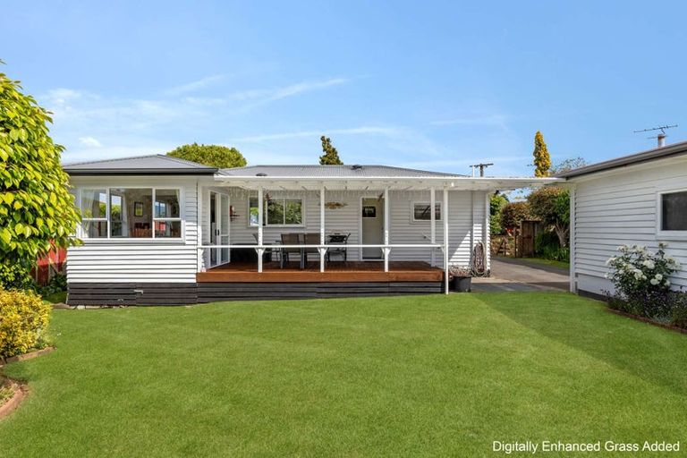 Photo of property in 1 Island View Road, Western Heights, Rotorua, 3015