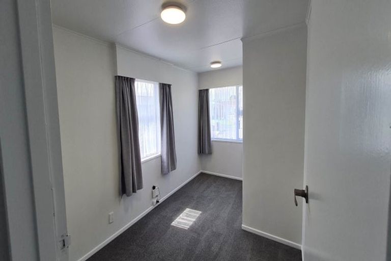 Photo of property in 3 Bruce Place, Highbury, Palmerston North, 4412