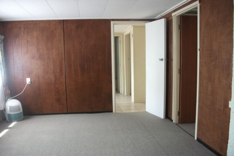 Photo of property in 116 Gossamer Drive, Pakuranga Heights, Auckland, 2010