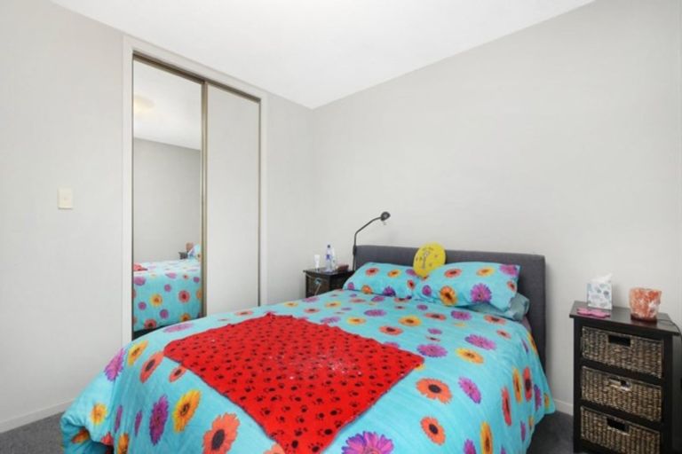 Photo of property in 1/11 Chipping Lane, Redwood, Christchurch, 8051