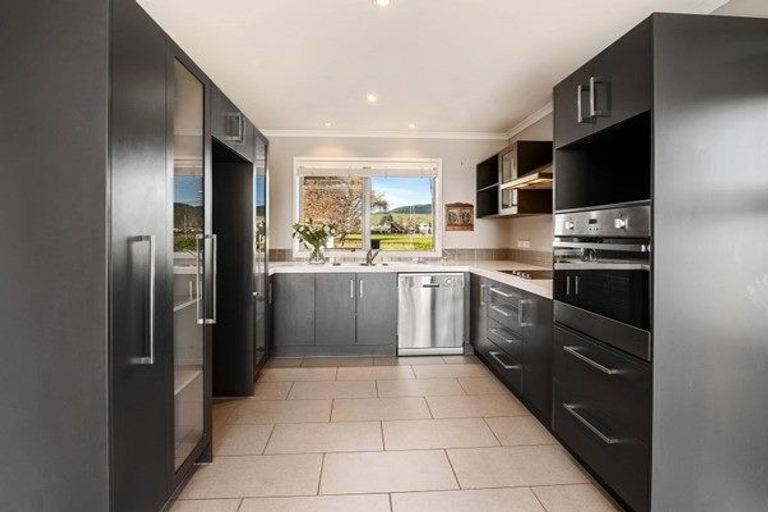 Photo of property in 256 Vaughan Road, Owhata, Rotorua, 3010