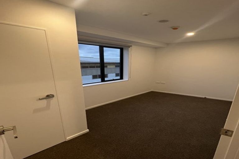 Photo of property in 109/28c Eileen Newey Place, Henderson, Auckland, 0612