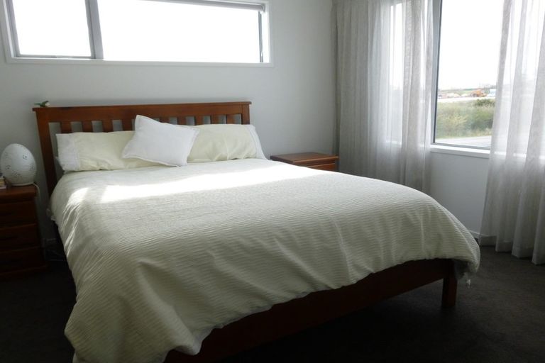 Photo of property in 1 Springside Court, Huntington, Hamilton, 3210