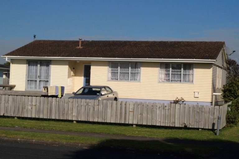 Photo of property in 221 Robertson Road, Mangere East, Auckland, 2024