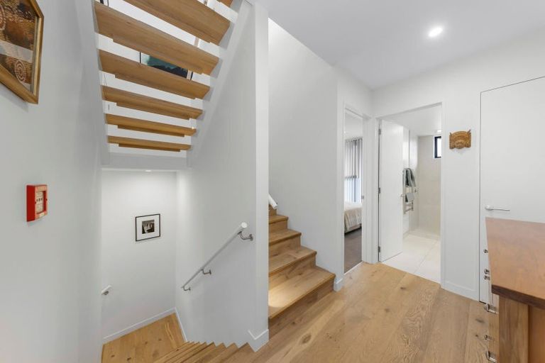 Photo of property in Sugar Lane Apartments, 4/31 Rawene Road, Birkenhead, Auckland, 0626