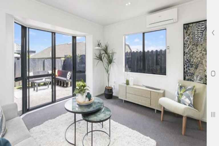 Photo of property in 2/35 Kilimanjaro Drive, Northpark, Auckland, 2013