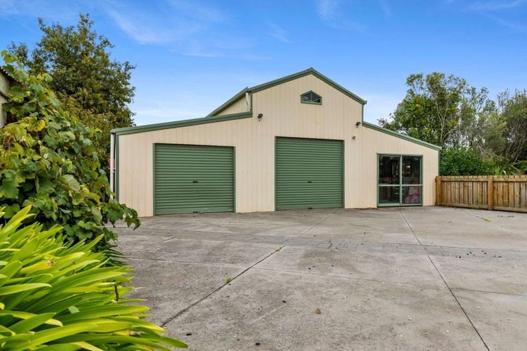 Photo of property in 92 Wood Street, Takaro, Palmerston North, 4410