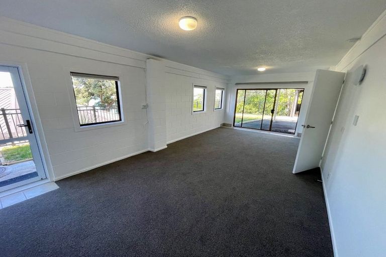 Photo of property in 3/63a Norwood Road, Bayswater, Auckland, 0622