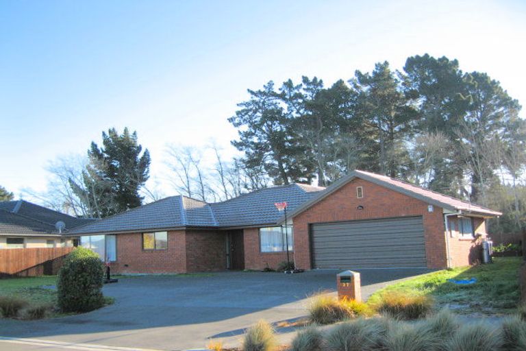 Photo of property in 37 Hemingway Place, Spencerville, Christchurch, 8083