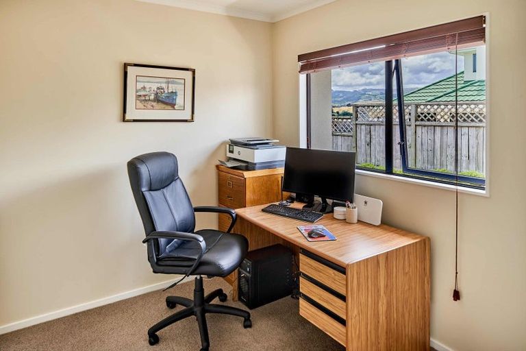 Photo of property in 11 The Masthead, Whitby, Porirua, 5024