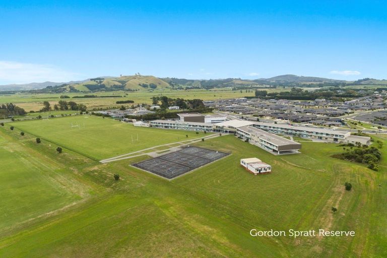 Photo of property in 56 Corinth Grove, Papamoa Beach, Papamoa, 3118