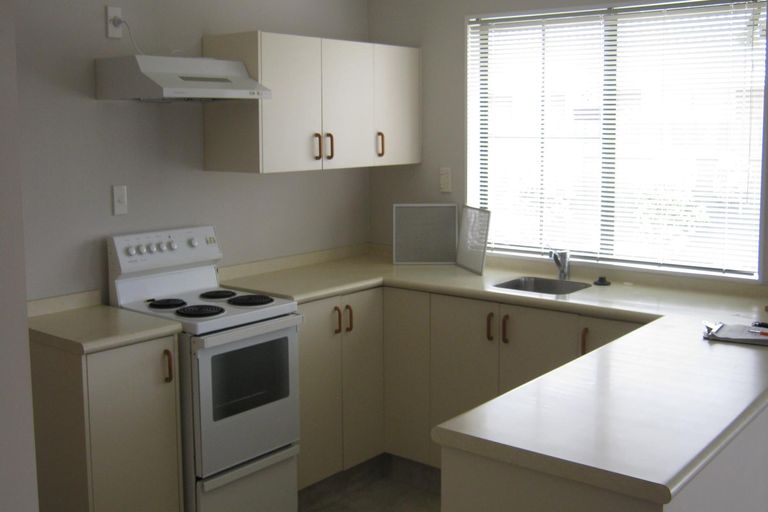 Photo of property in 10a Elizabeth Street, Palmerston North, 4410