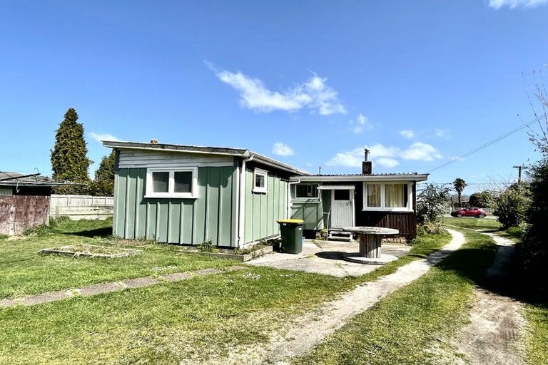 Photo of property in 31 Robinson Avenue, Holdens Bay, Rotorua, 3010
