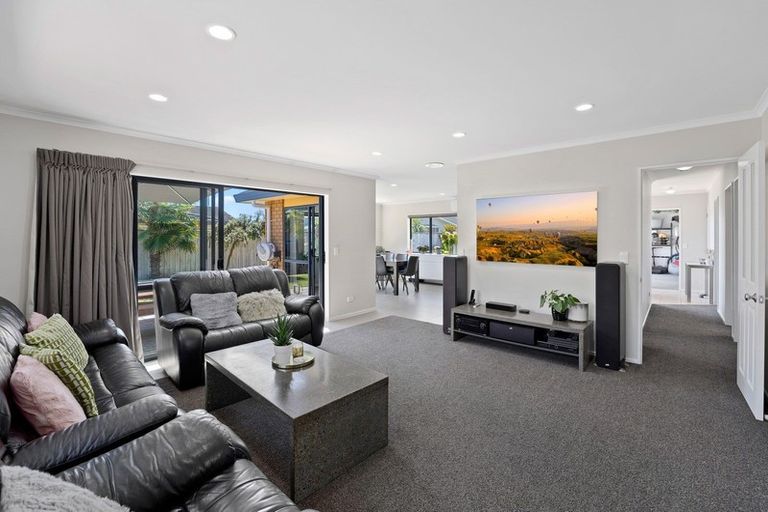 Photo of property in 92 Regent Drive, Paraparaumu Beach, Paraparaumu, 5032