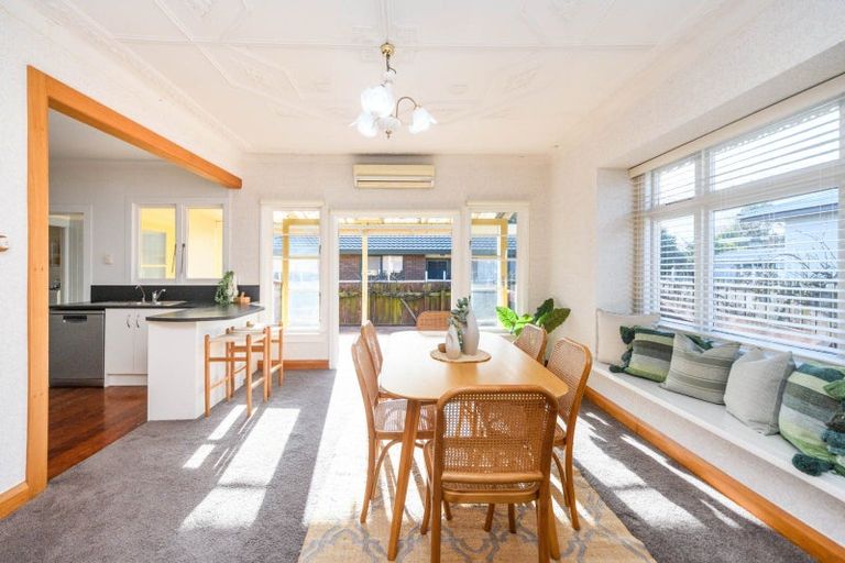 Photo of property in 18 Mahoe Avenue, Takaro, Palmerston North, 4410