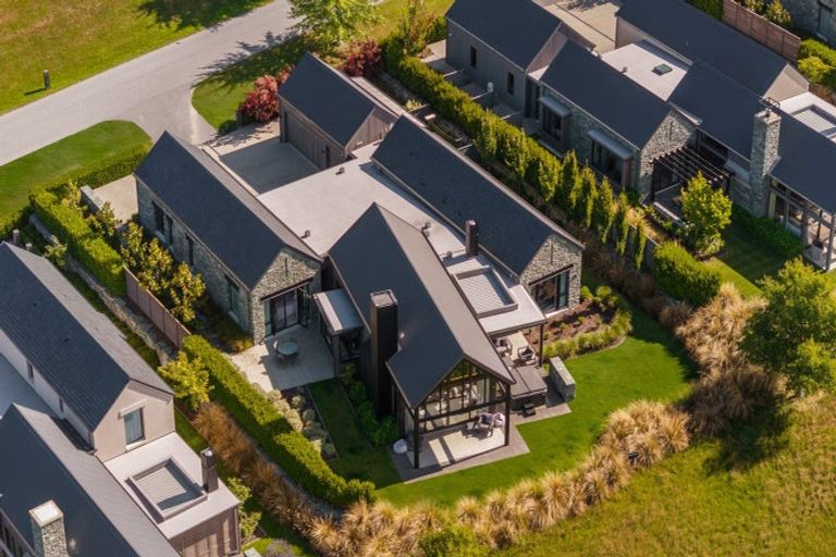 Photo of property in Millbrook Resort, 4 Dalgleish Lane, Arrowtown, 9371