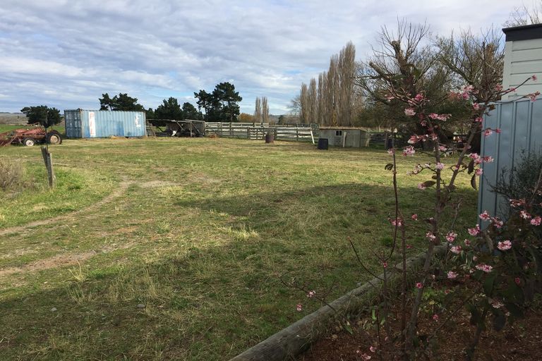 Photo of property in 69 Mchardy Road, Sutton, Middlemarch, 9597