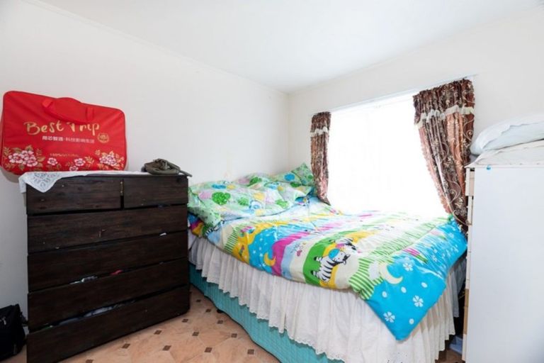 Photo of property in 29 Moncrieff Avenue, Clendon Park, Auckland, 2103