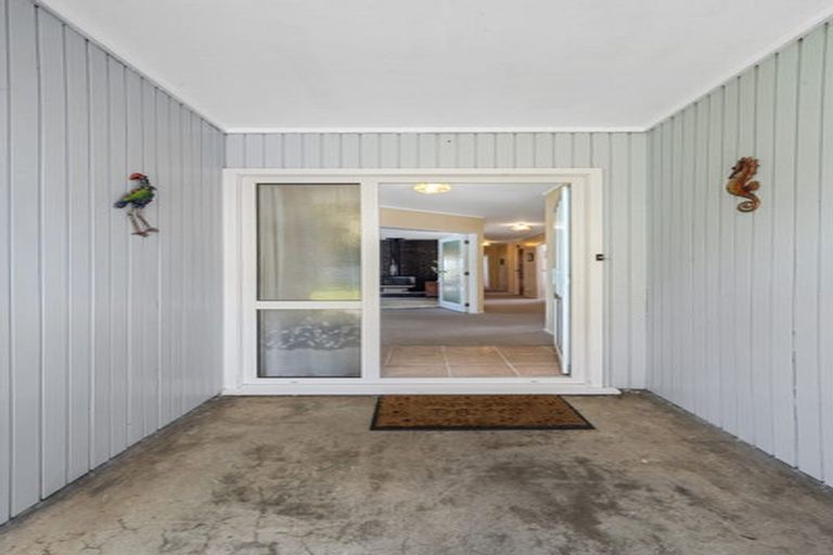 Photo of property in 65 O'halloran Road, Howick, Auckland, 2014