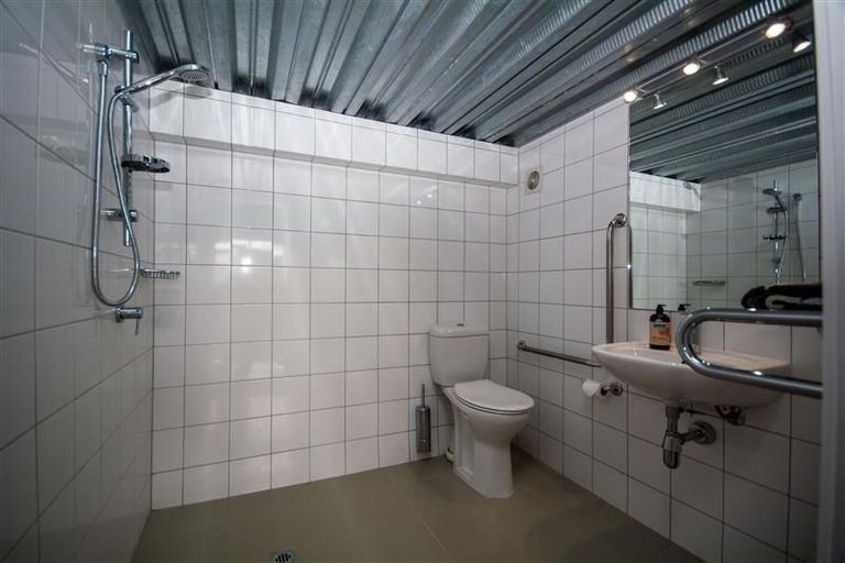 Photo of property in 4/63 Lake Road, Devonport, Auckland, 0624