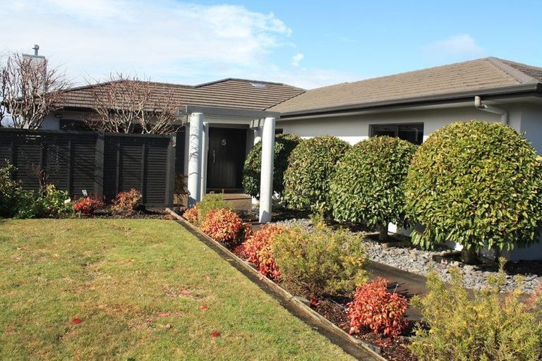 Photo of property in 5 Harling Close, Nukuhau, Taupo, 3330