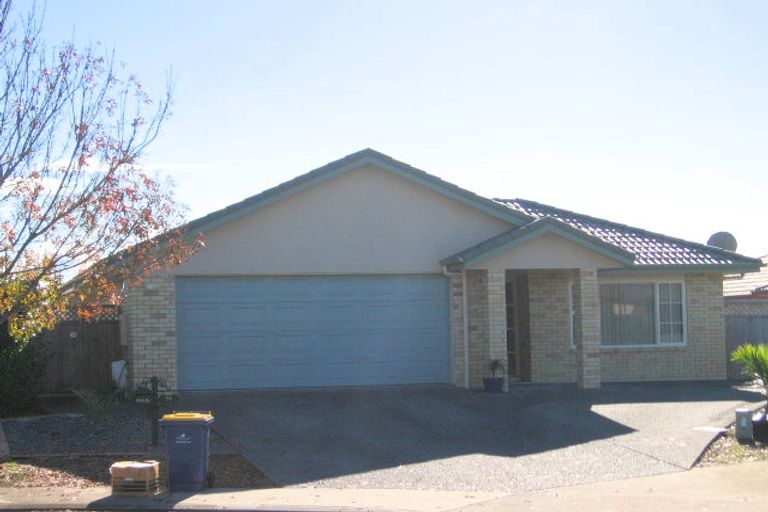 Photo of property in 11 Lantern Court, Henderson, Auckland, 0612