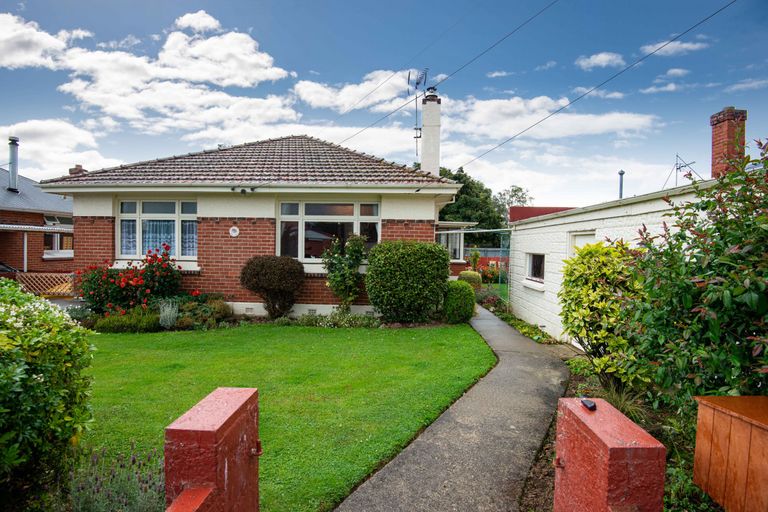 Photo of property in 16 Argyle Street, Mosgiel, 9024