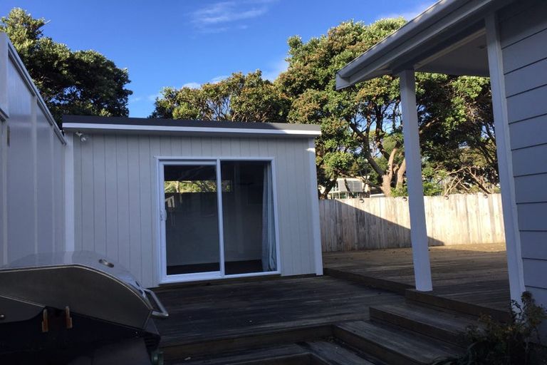 Photo of property in 19a Mantell Street, Seatoun, Wellington, 6022