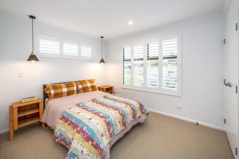 Photo of property in 6 Wilson Way, Martinborough, 5711