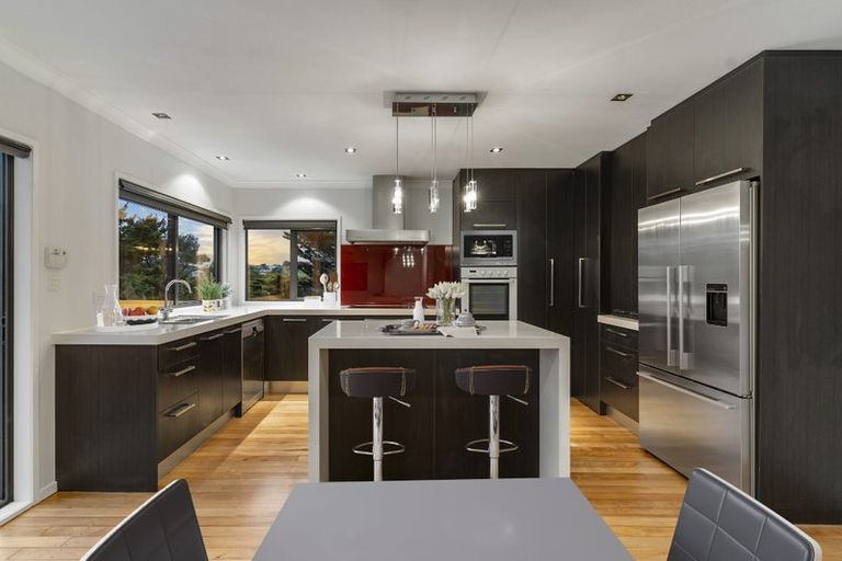 Photo of property in 19 Reydon Place, Cockle Bay, Auckland, 2014