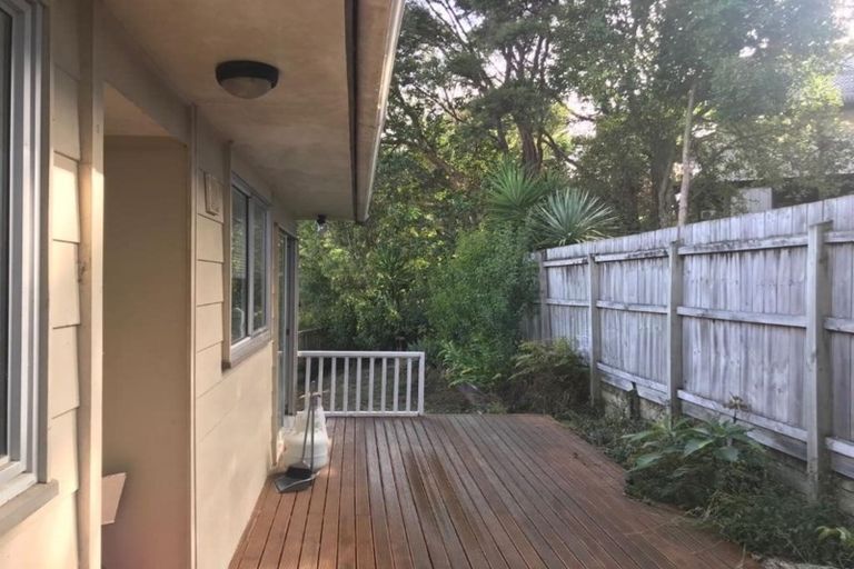 Photo of property in 2/24 Bonito Place, Bayview, Auckland, 0629